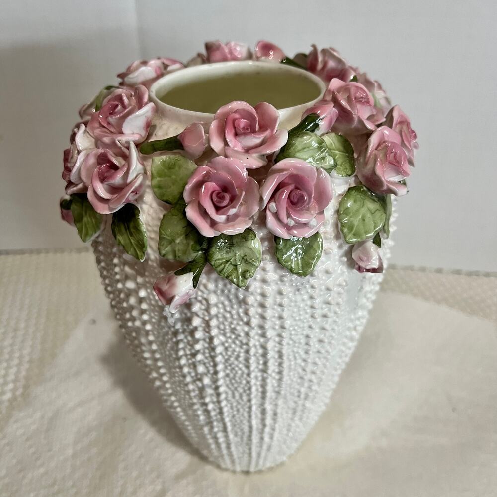 Vtg Jolie Fleurs Bone China Vase By Seymour Mann Sculptured Pink Roses 8-1/2" T